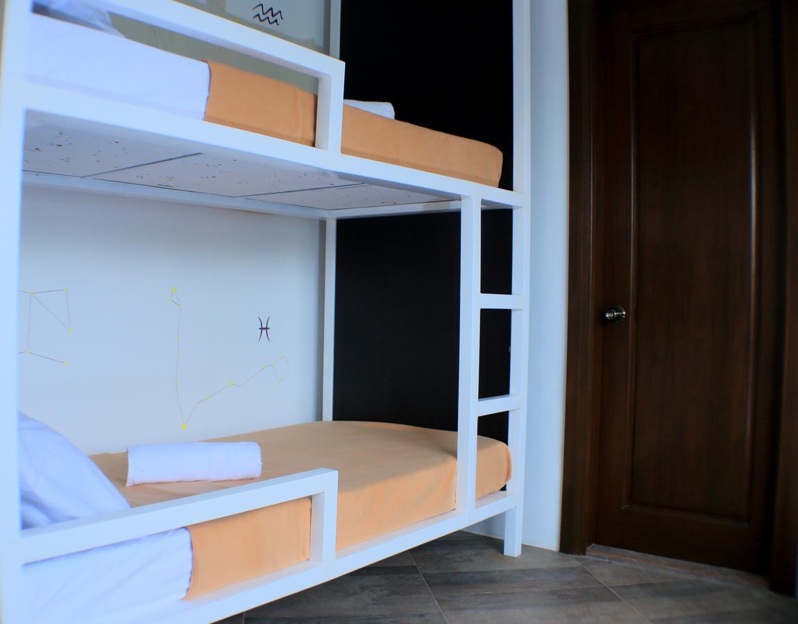 1521 Hostel Мактан Екстер'єр фото