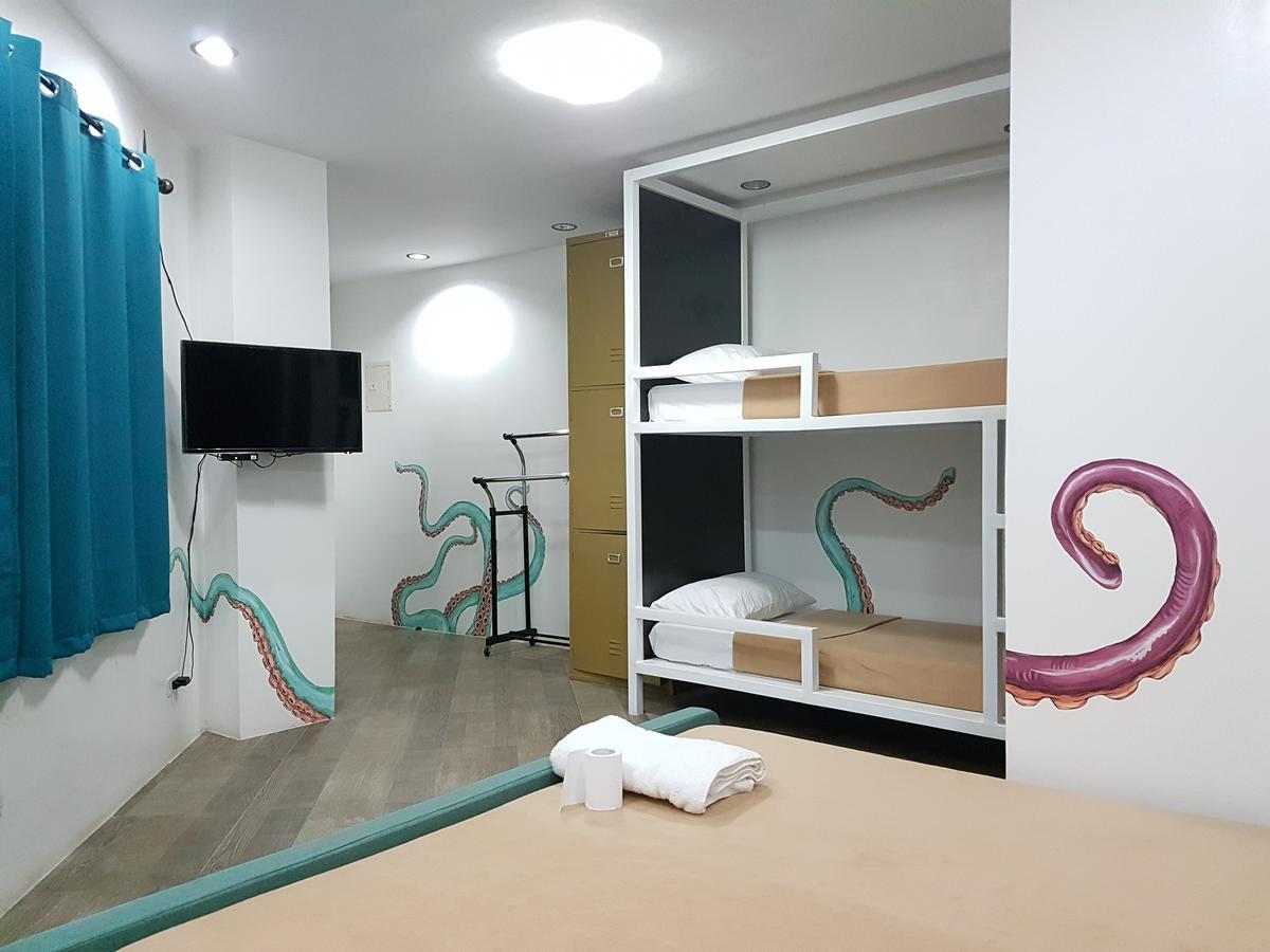 1521 Hostel Мактан Екстер'єр фото