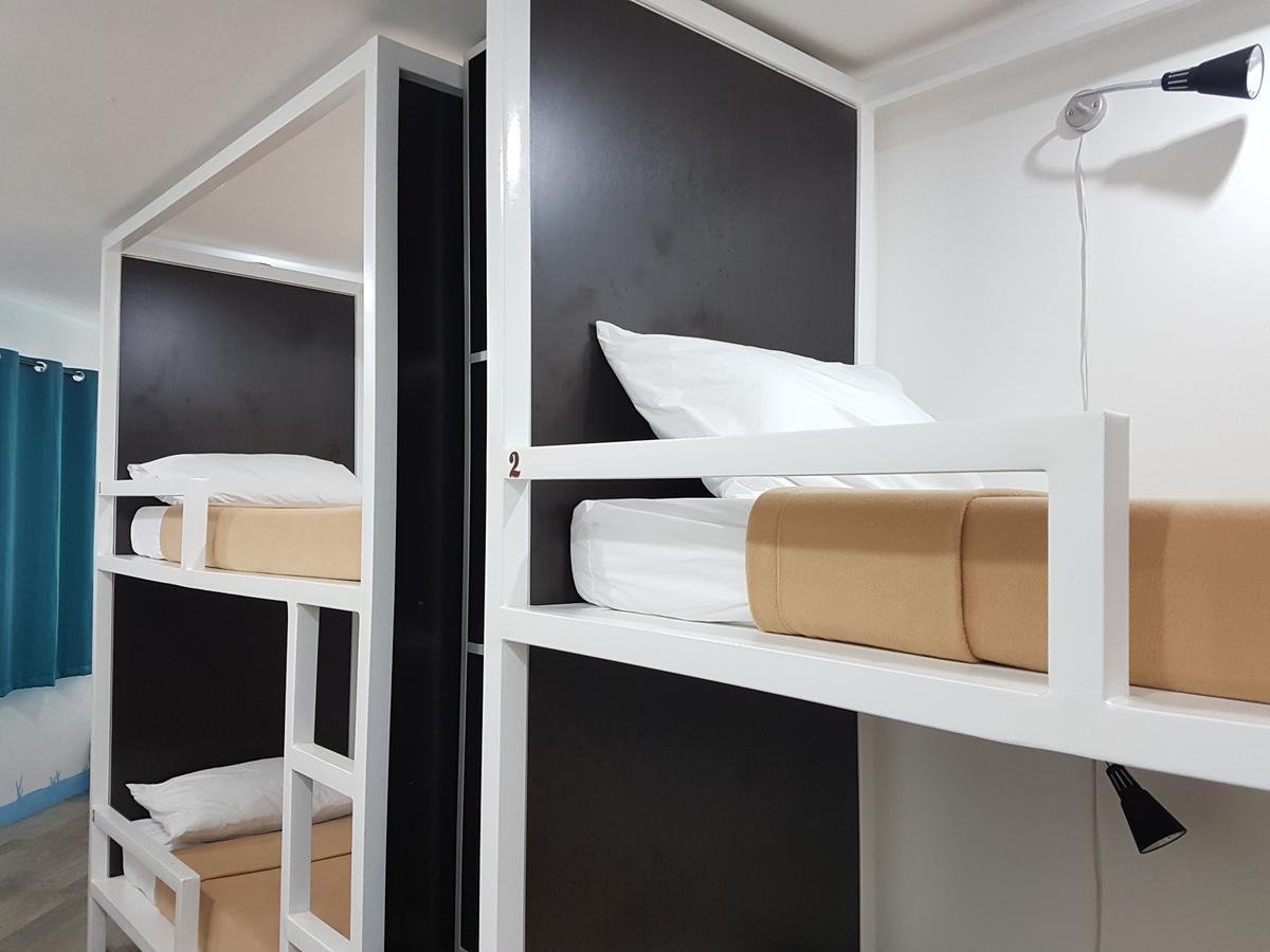 1521 Hostel Мактан Екстер'єр фото