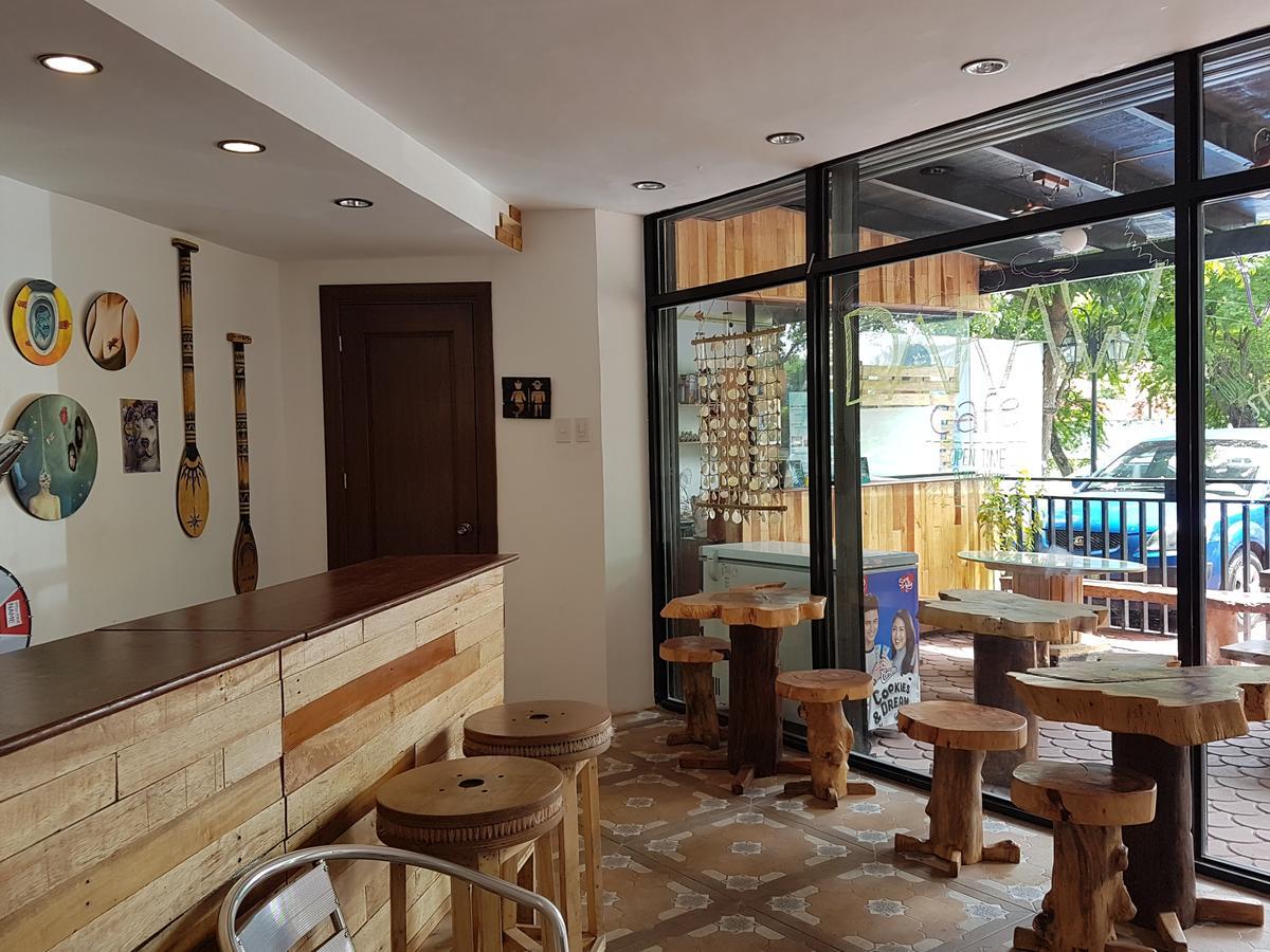 1521 Hostel Мактан Екстер'єр фото