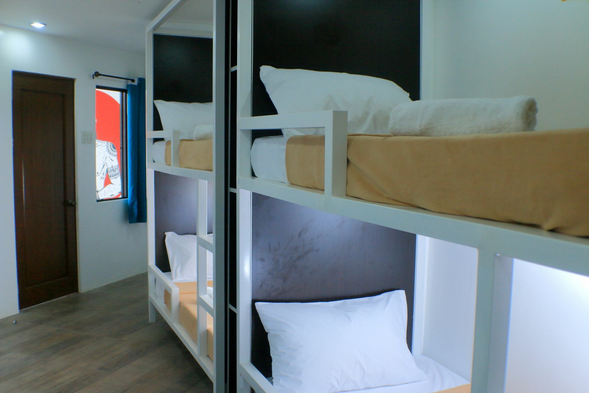 1521 Hostel Мактан Екстер'єр фото